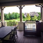 Outdoor porch vertical platform lift