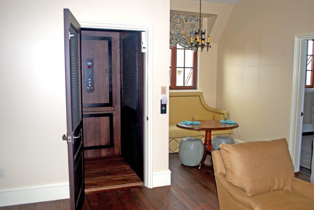 Residential elevator