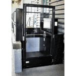 Vertical platform lift in outdoor application