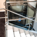 Vertical platform lift in commercial application