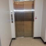 2 Speed Door Stainless Steel Entrance Symmetry LULA Elevator